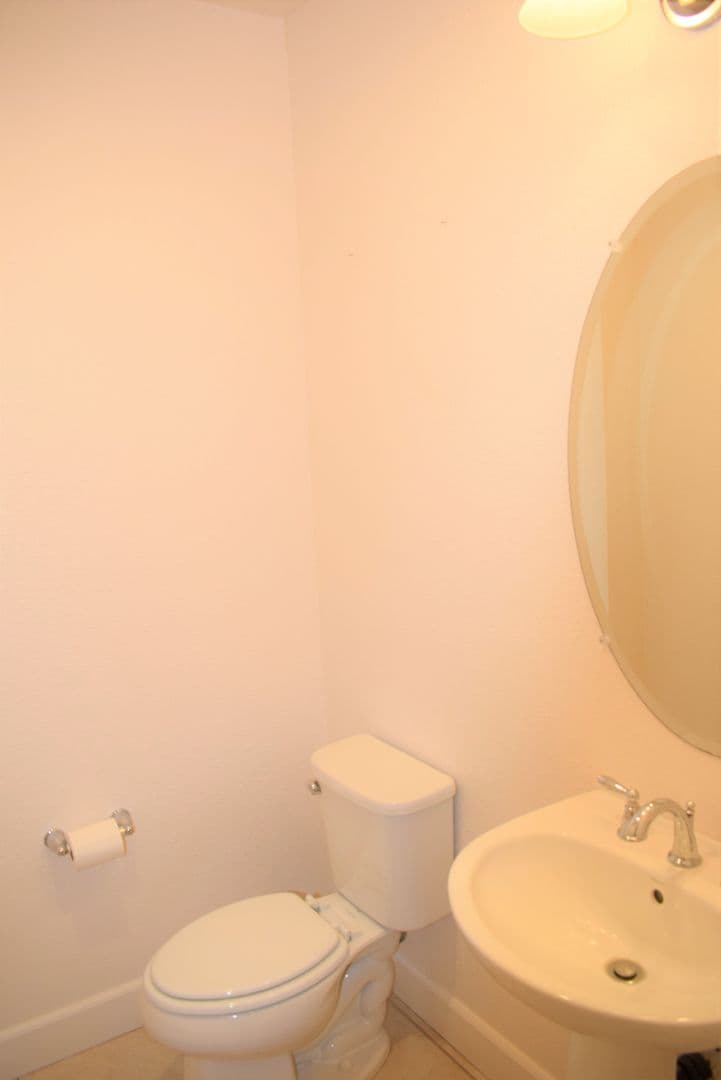 Elk Grove House: 8425 Ponta Delgada Drive