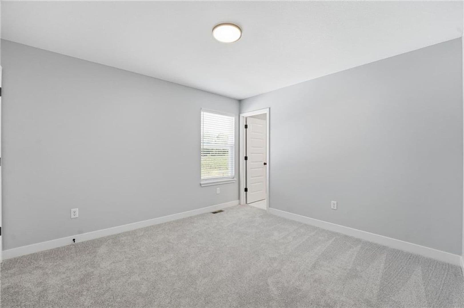 Raymore House: 707 Glenn Circle