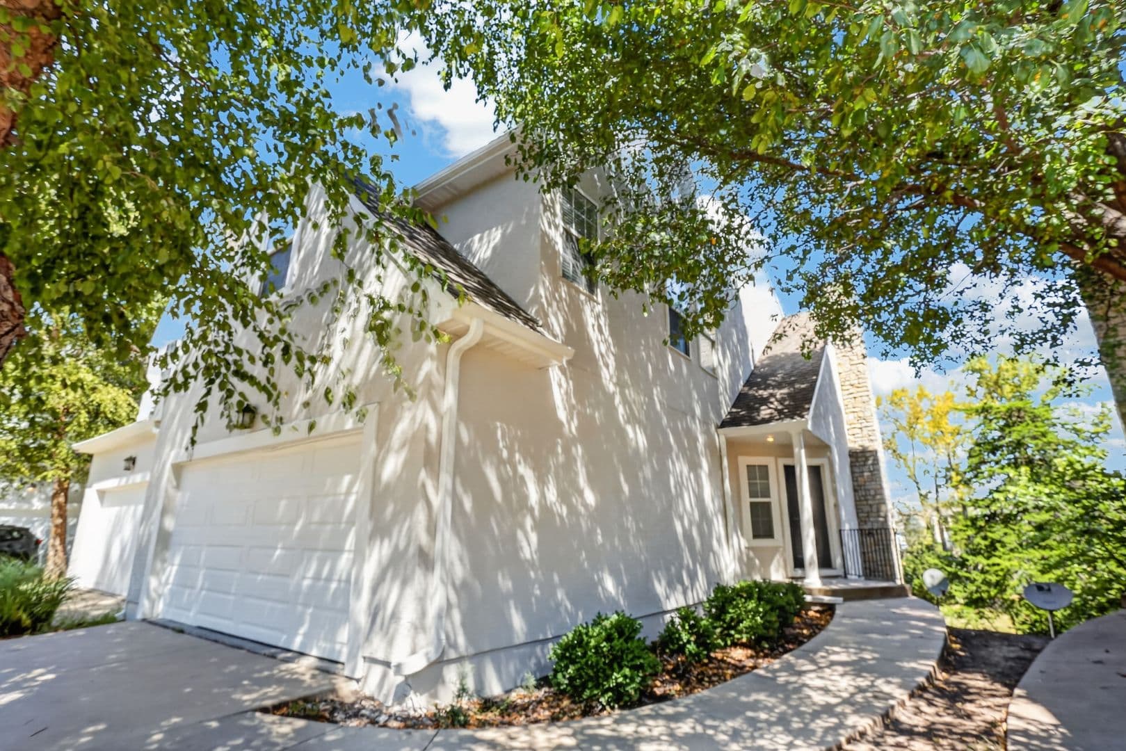 Lenexa House: 15914 W 91st Terrace