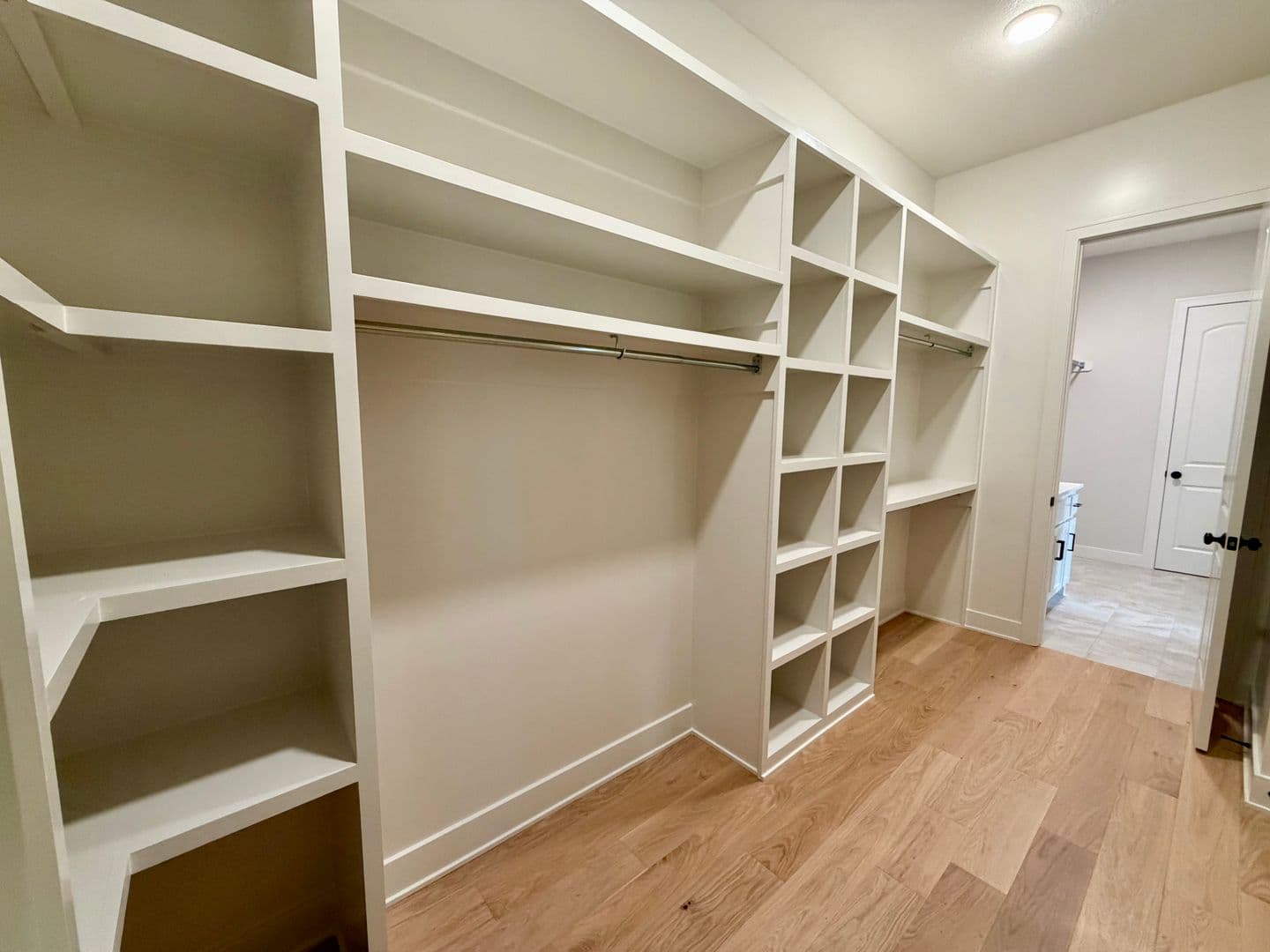 Overland Park House: 17621 Carter Street