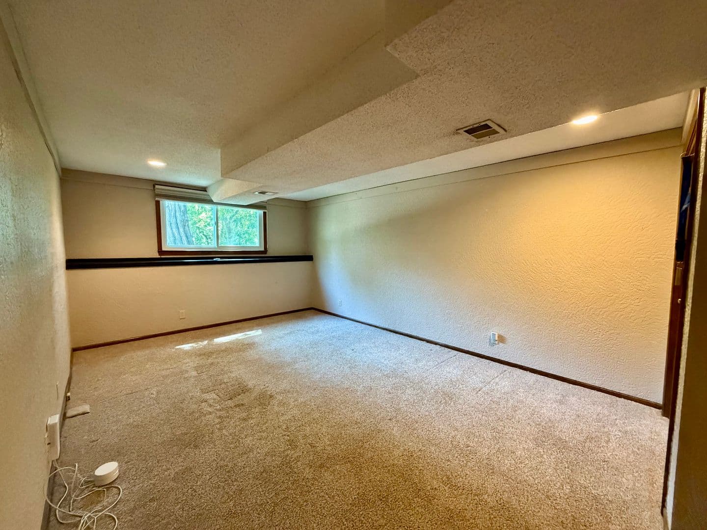 Lenexa House: 8238 Parkhill Circle