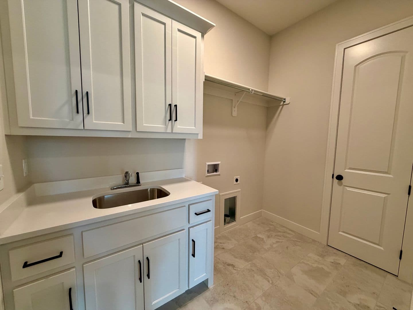 Overland Park House: 17621 Carter Street