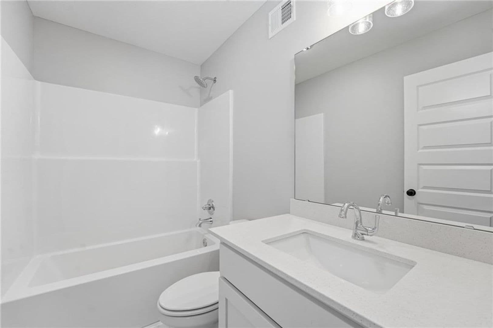 Raymore House: 707 Glenn Circle