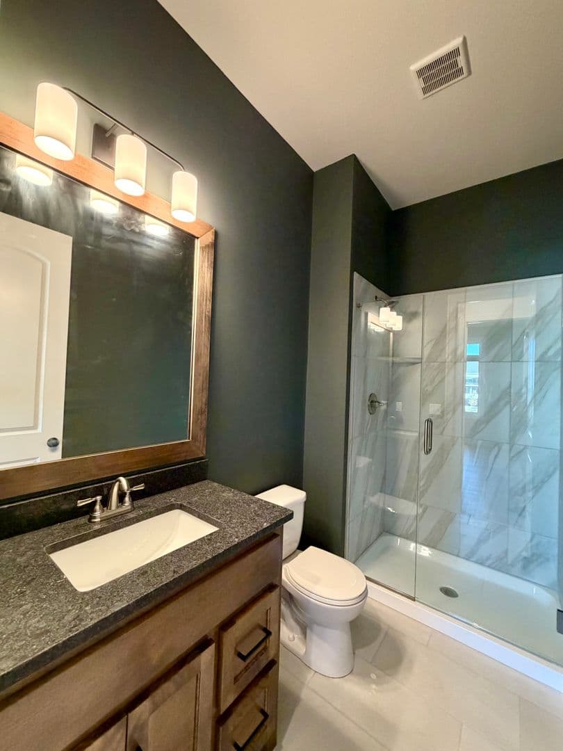Overland Park House: 17621 Carter Street