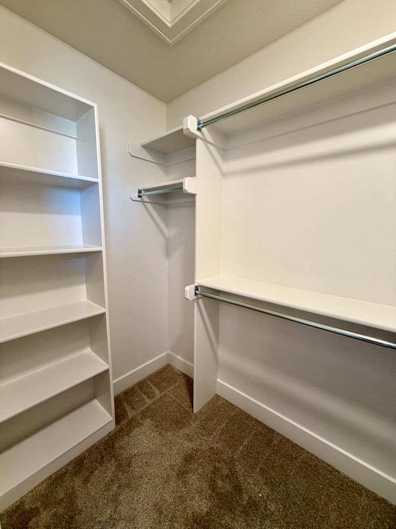 Overland Park House: 17621 Carter Street