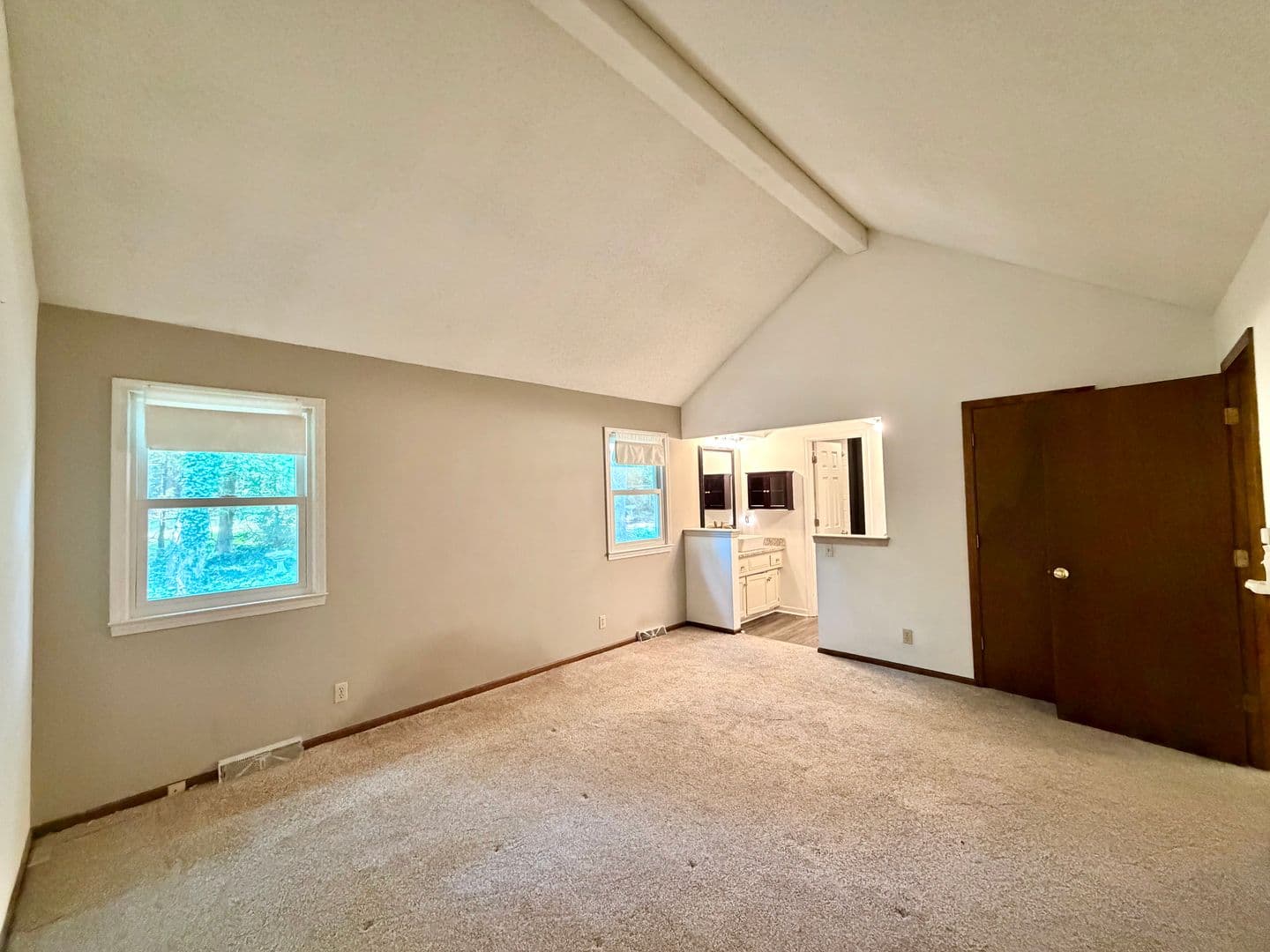 Lenexa House: 8238 Parkhill Circle