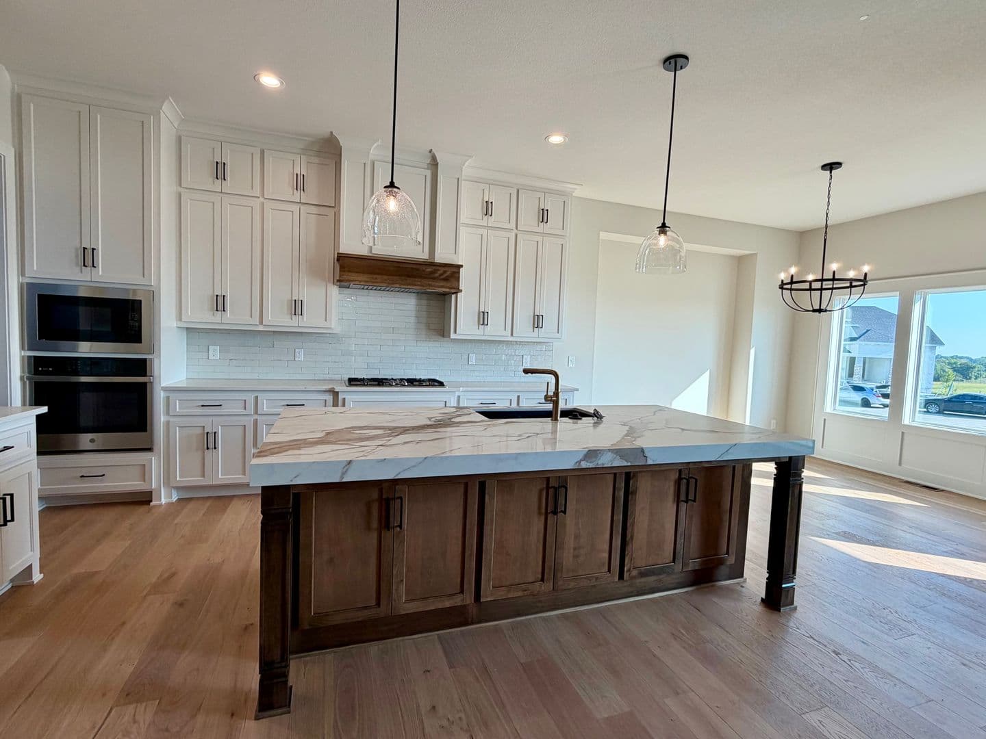 Overland Park House: 17621 Carter Street