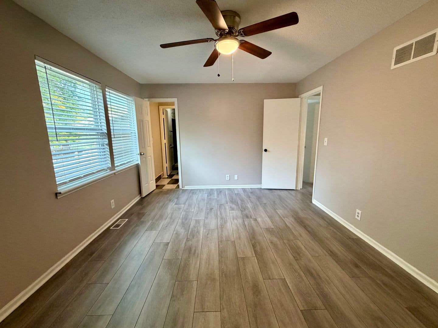 Overland Park House: 10639 W 115th Street