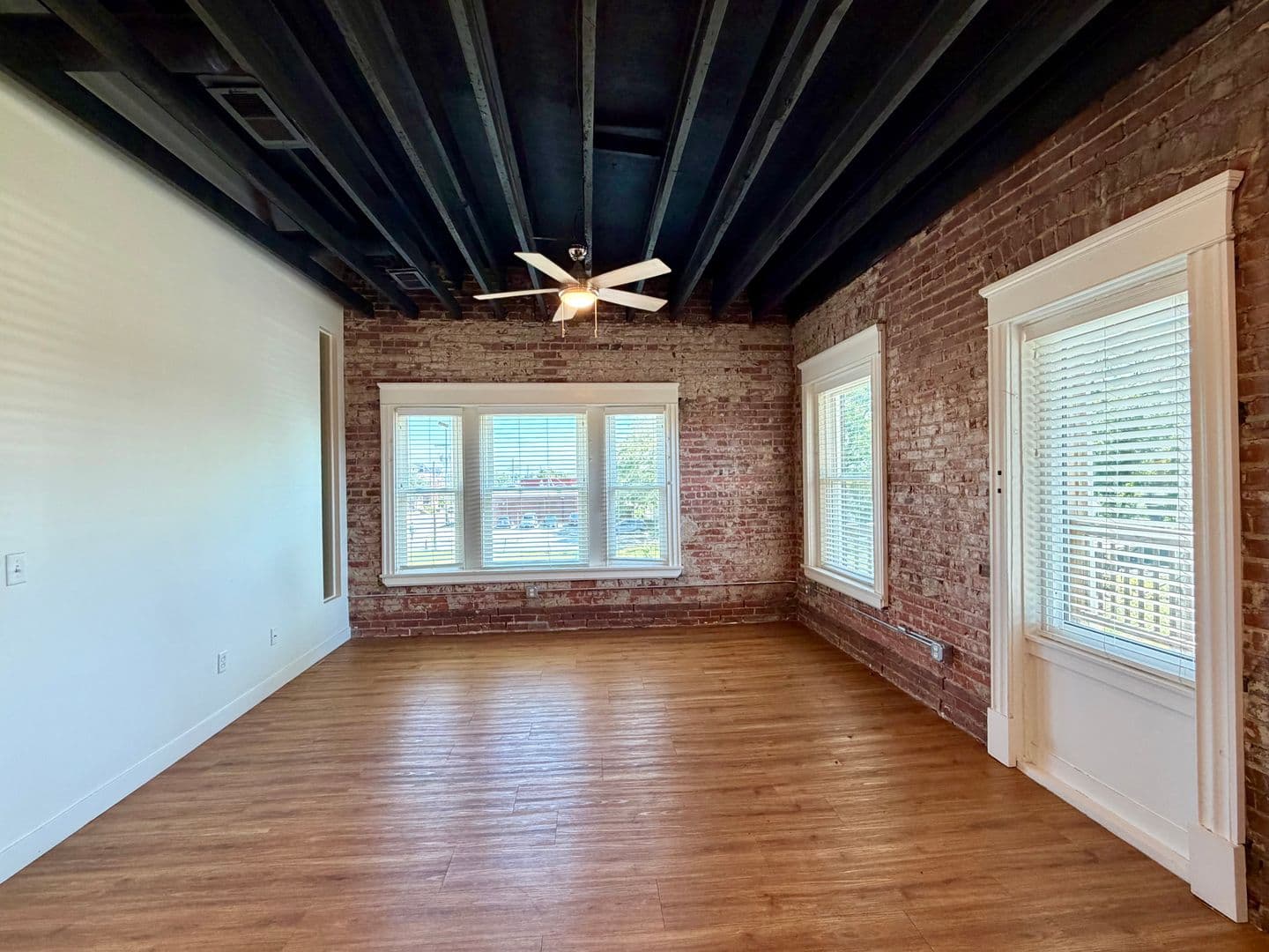 Kansas City House: 2201 Lexington Ave