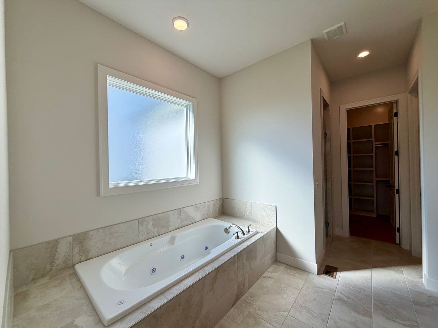 Overland Park House: 17621 Carter Street