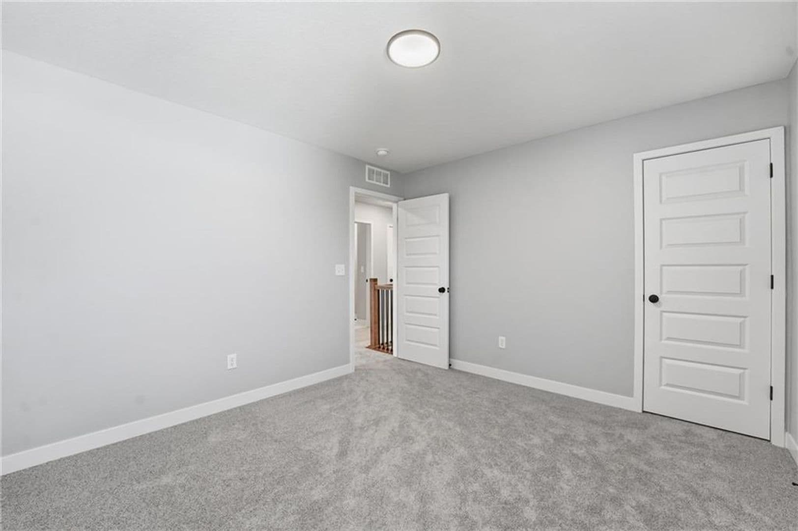 Raymore House: 707 Glenn Circle