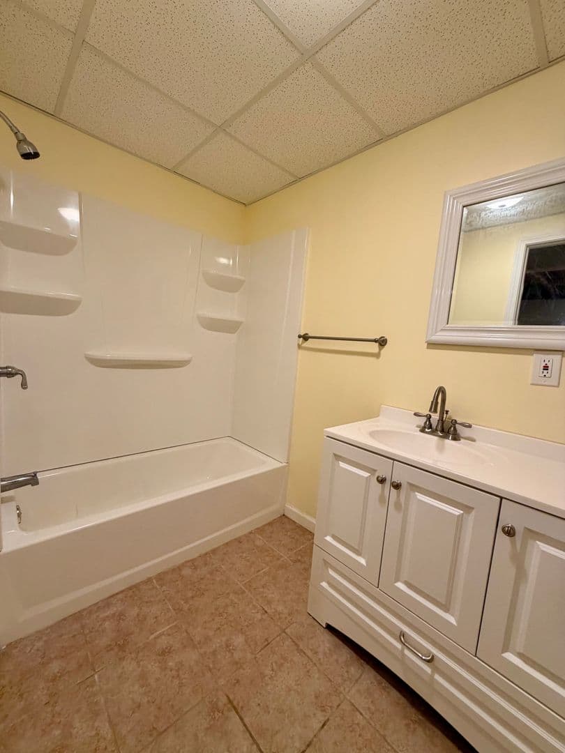 Overland Park House: 10639 W 115th Street