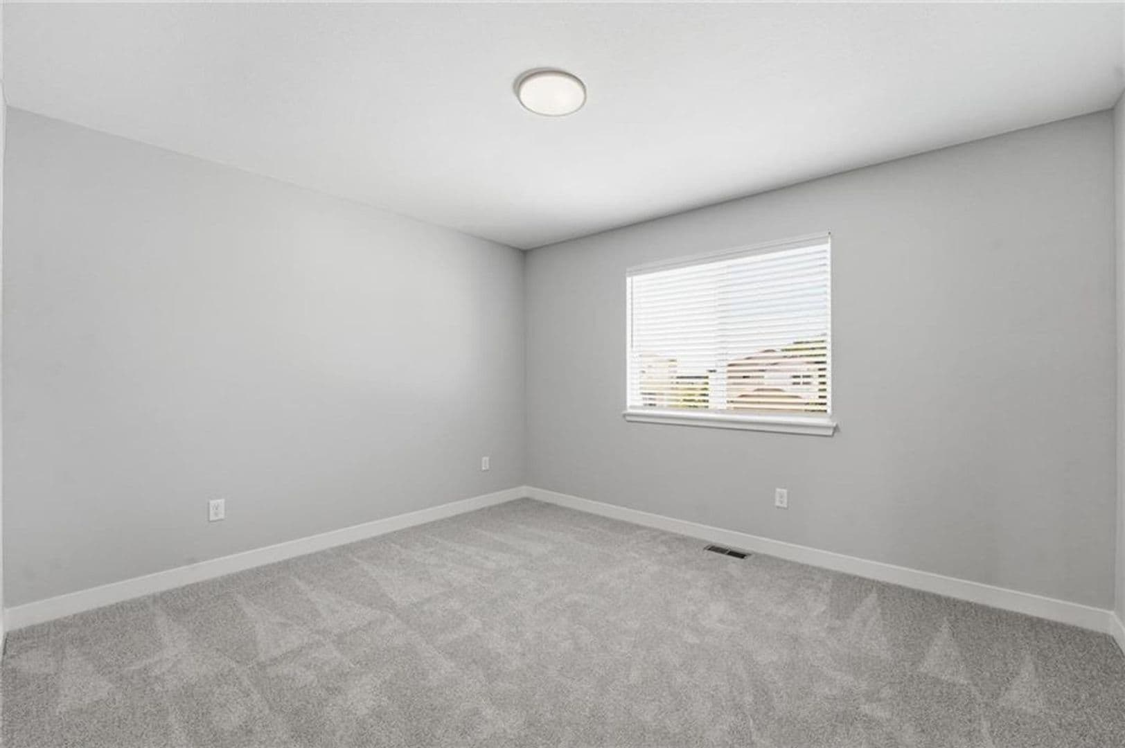 Raymore House: 707 Glenn Circle