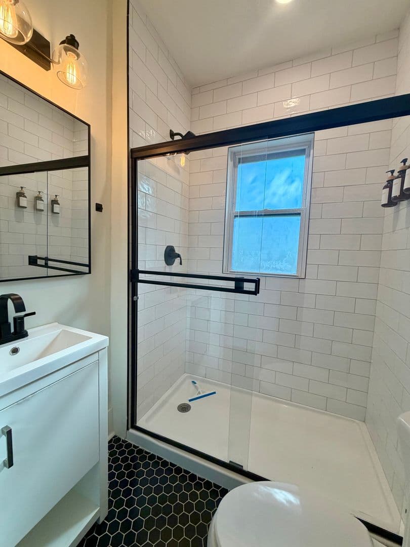 Overland Park House: 8201 W 80th Street