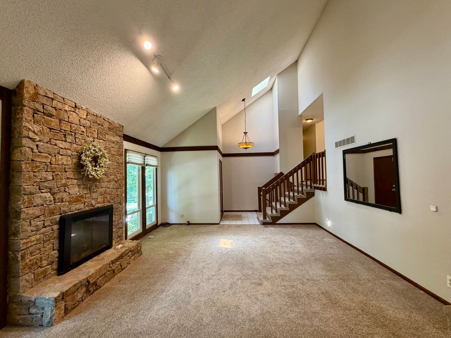 Lenexa House: 8238 Parkhill Circle