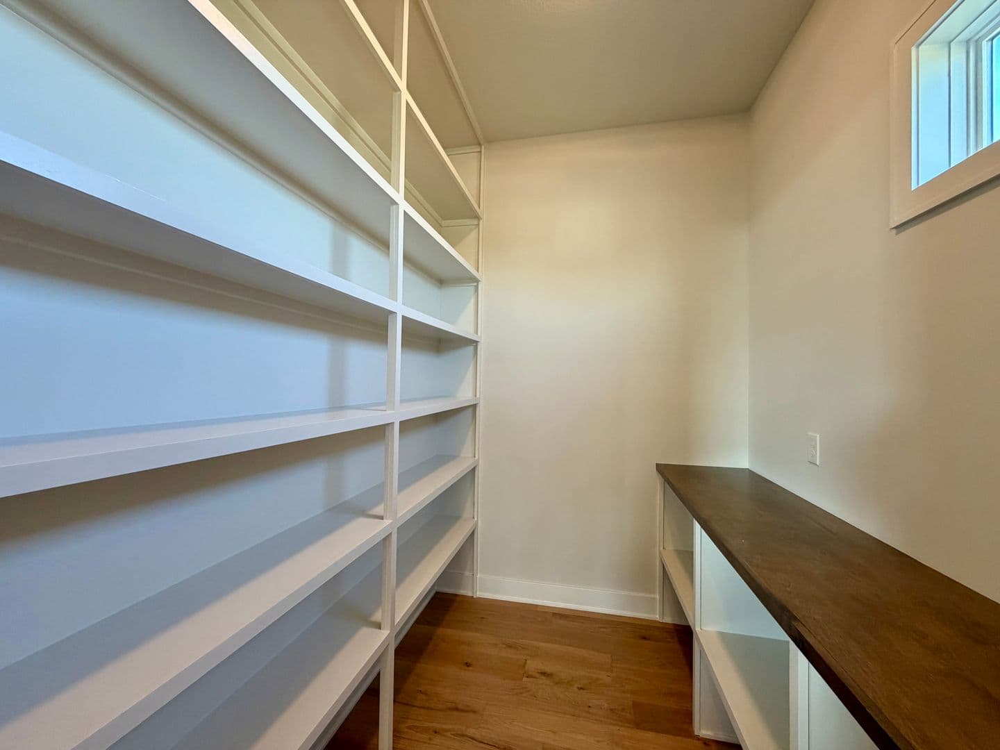 Overland Park House: 17621 Carter Street