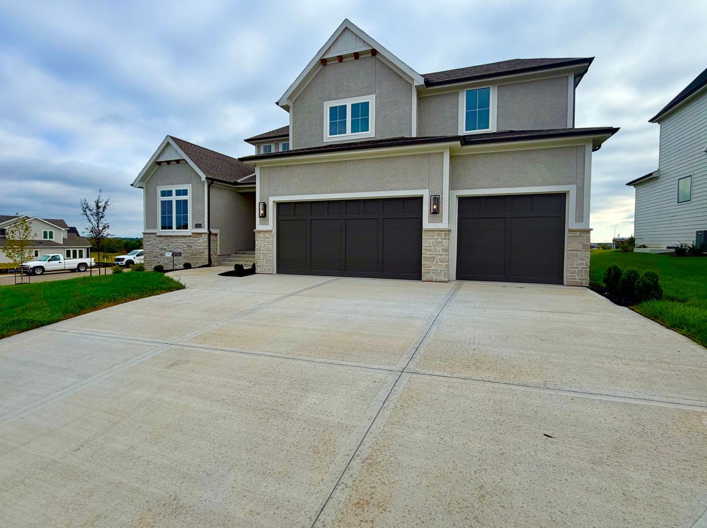 Overland Park House: 17621 Carter Street