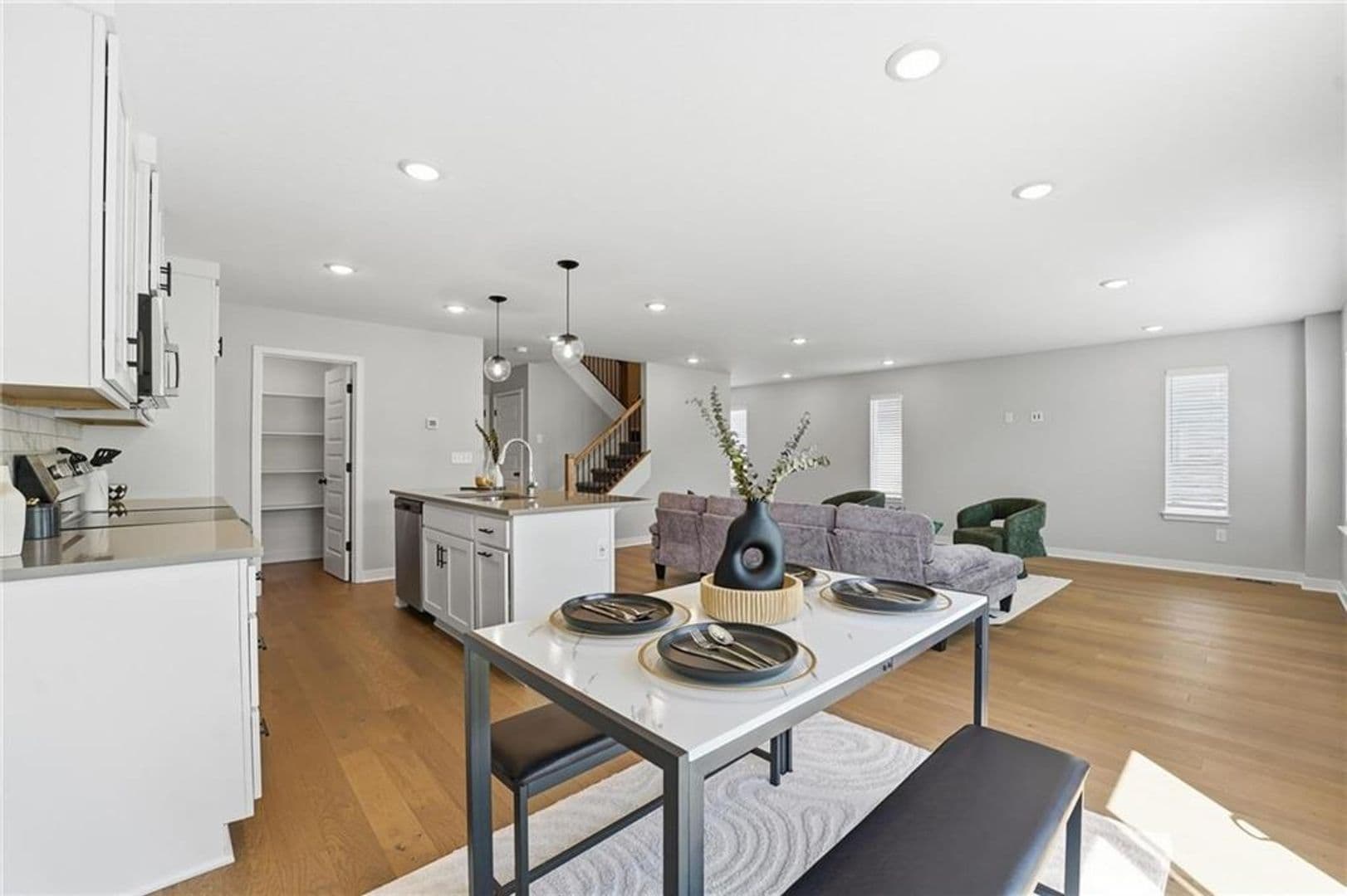 Raymore House: 707 Glenn Circle