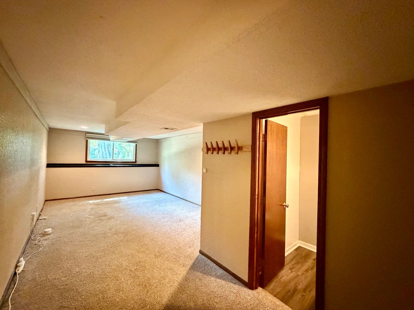 Lenexa House: 8238 Parkhill Circle