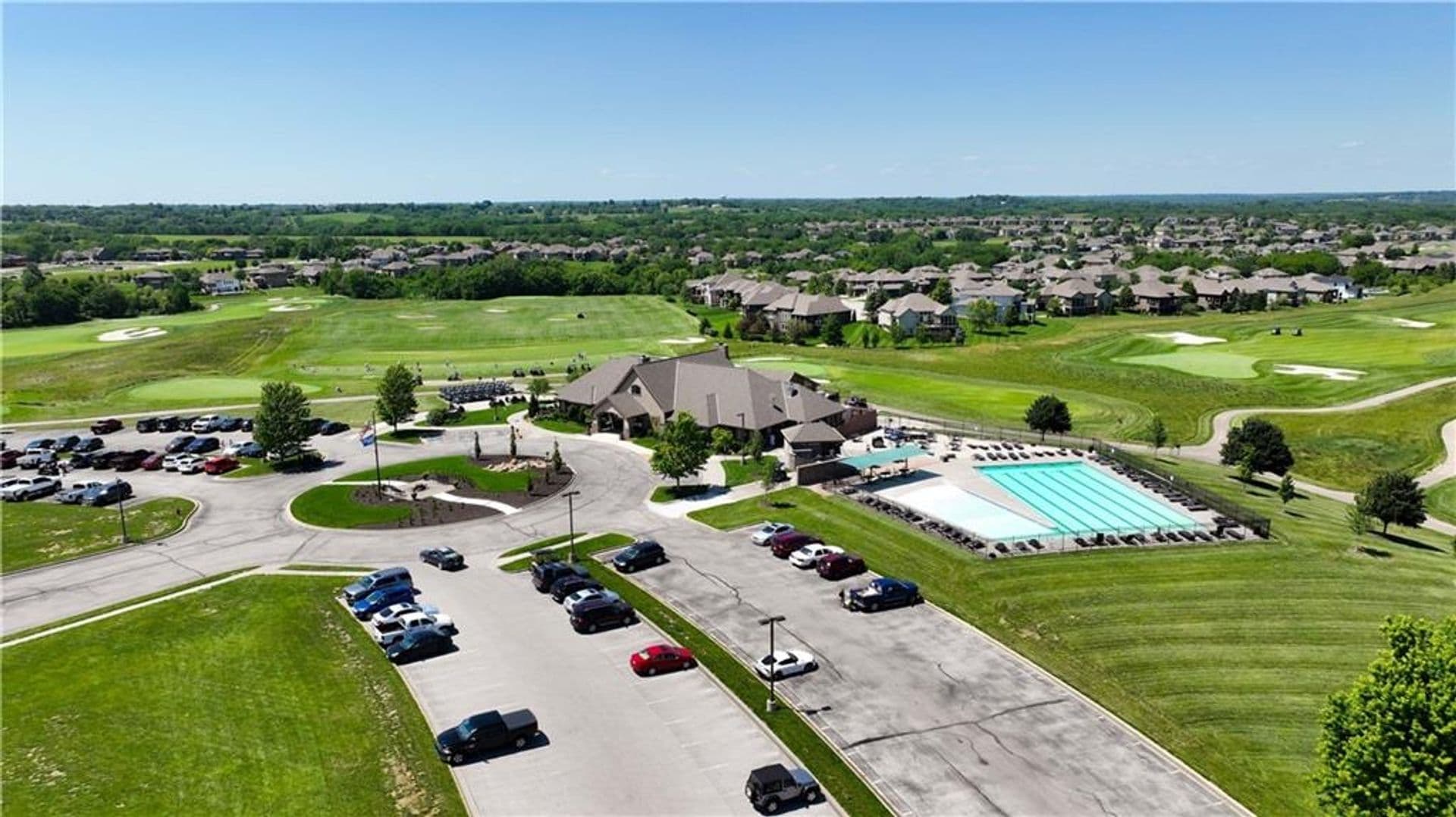 Raymore House: 707 Glenn Circle