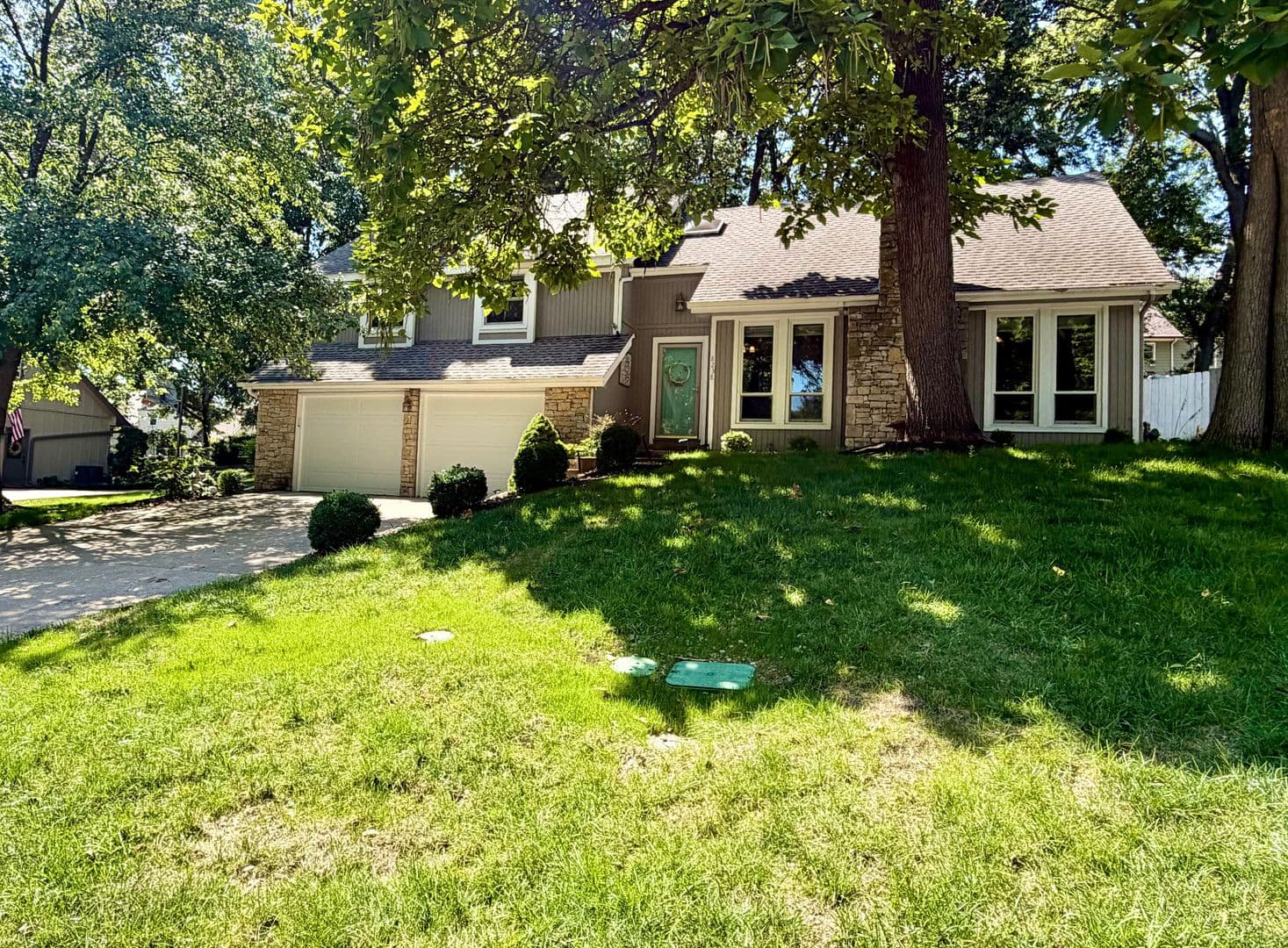Lenexa House: 8238 Parkhill Circle