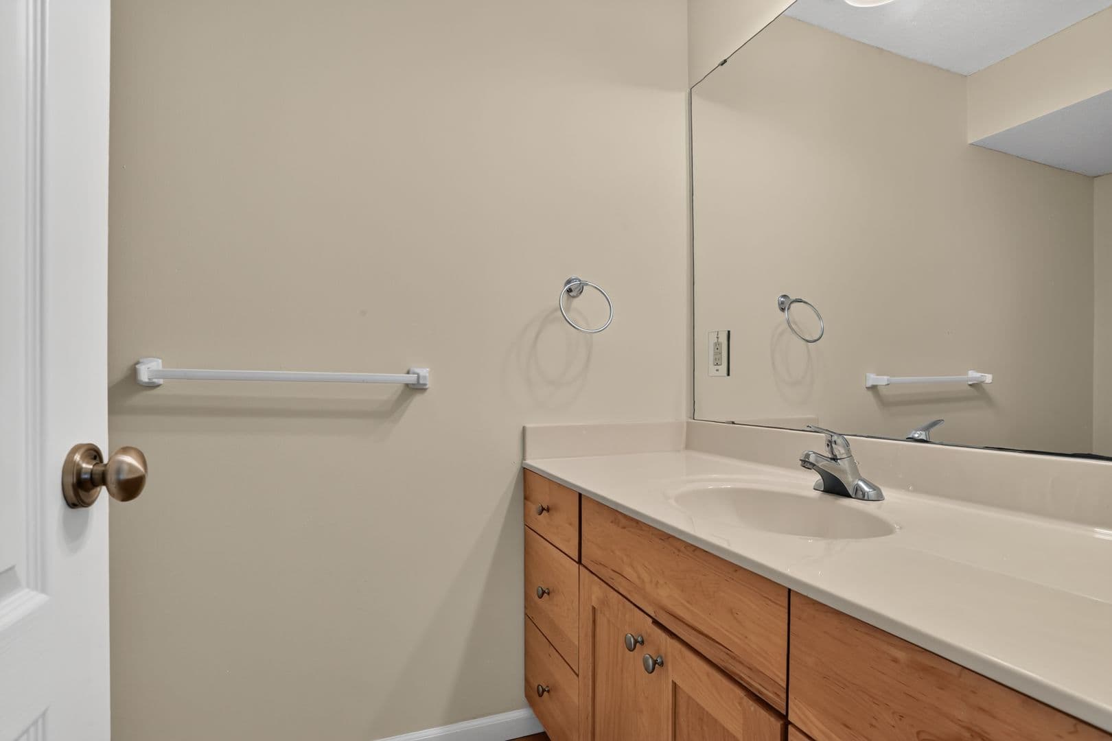 Lenexa House: 15914 W 91st Terrace