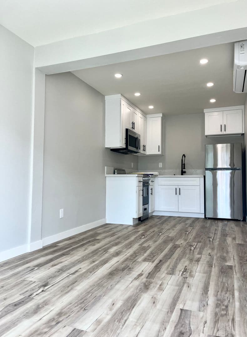 San Diego Apartment: 3946-3950 Mississippi Street