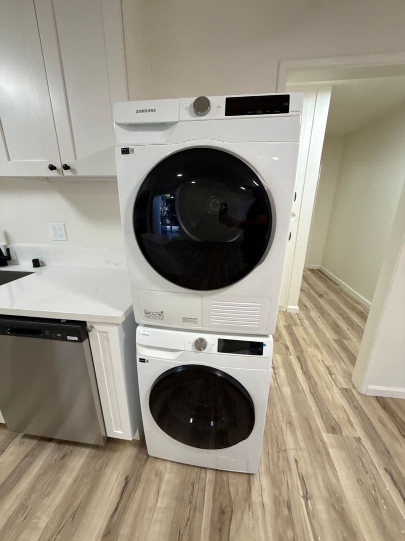 San Diego Apartment: 4605 Voltaire Street