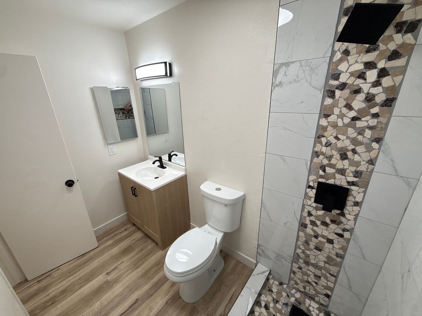 San Diego Apartment: 4605 Voltaire Street