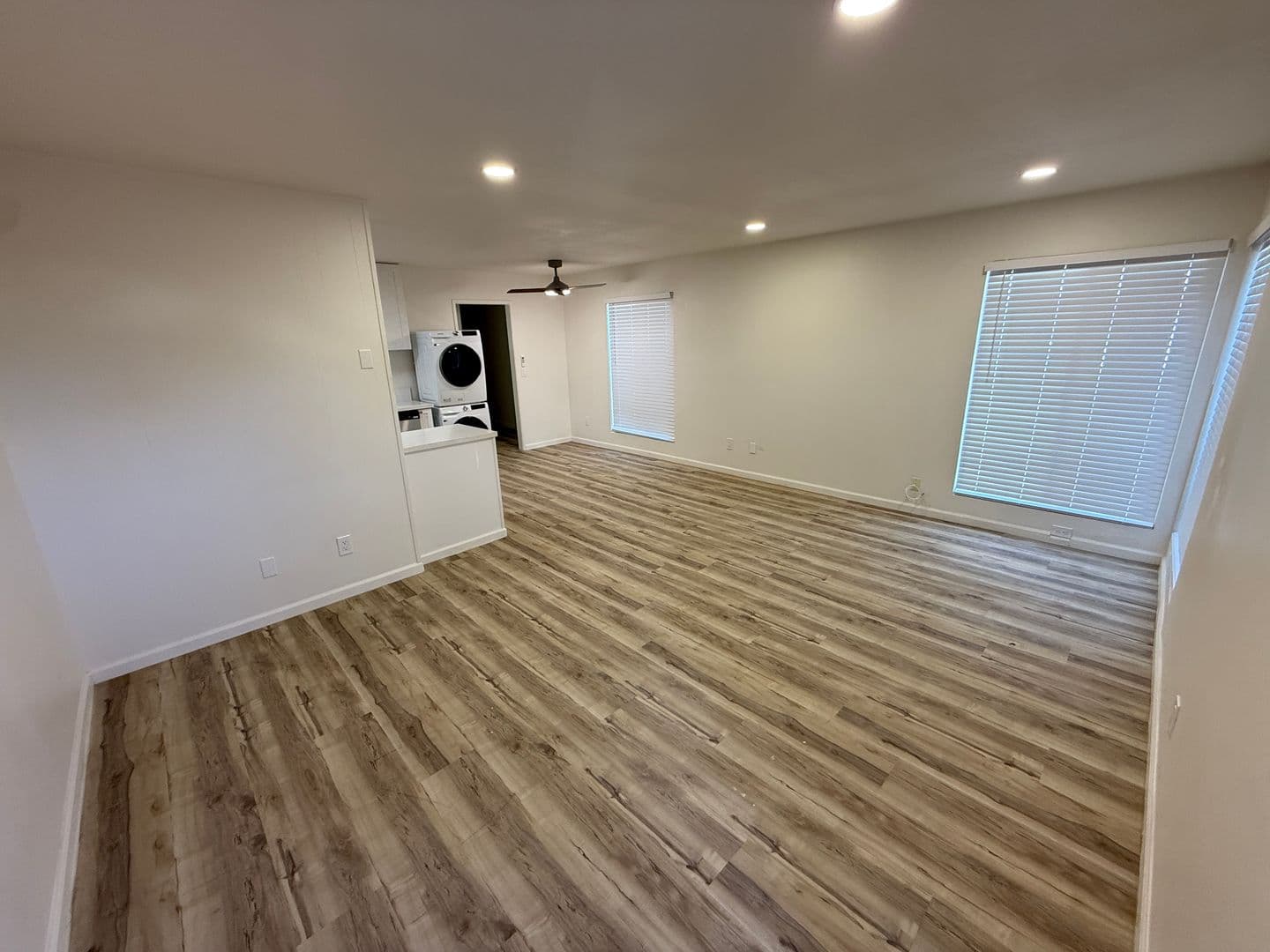 San Diego Apartment: 4605 Voltaire Street