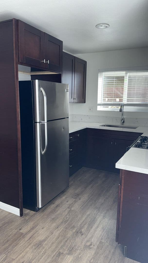 San Diego Apartment: 3470 Monroe Ave