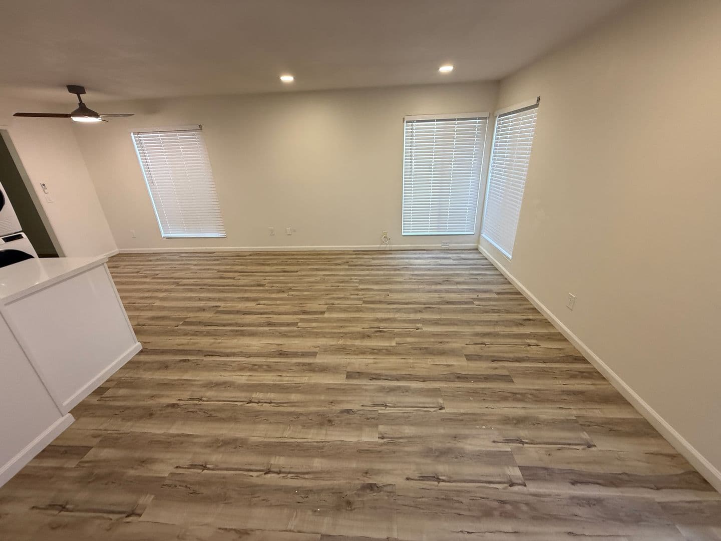 San Diego Apartment: 4605 Voltaire Street