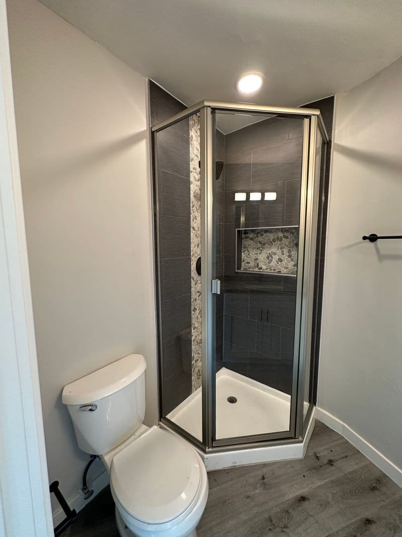 San Diego Apartment: 2120 Mission Avenue