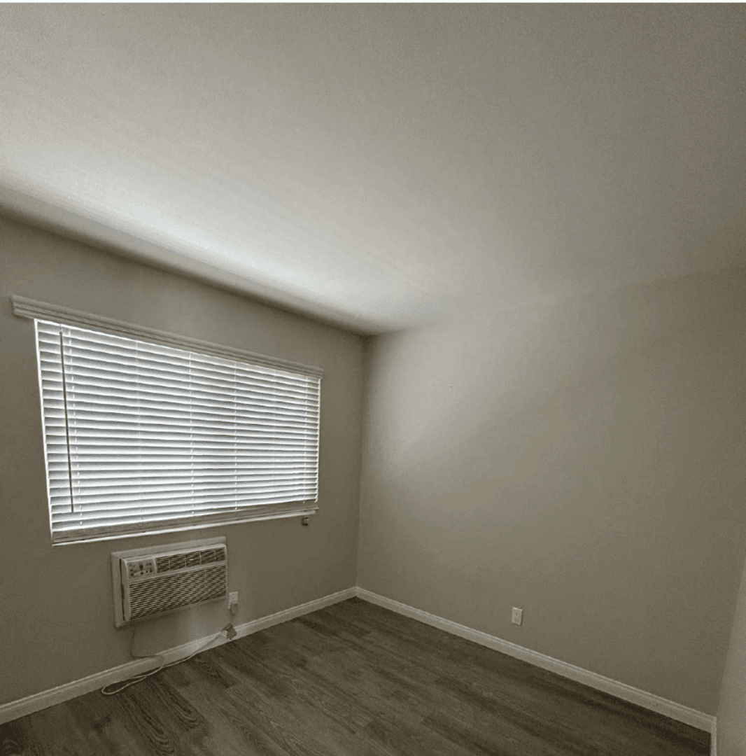 San Diego Apartment: 525 28th Street