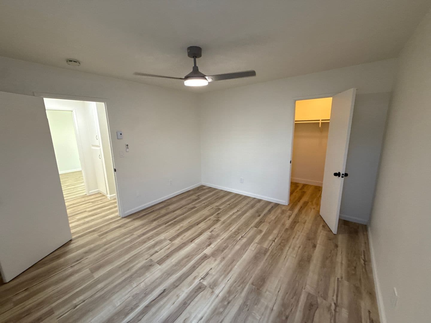 San Diego Apartment: 4605 Voltaire Street