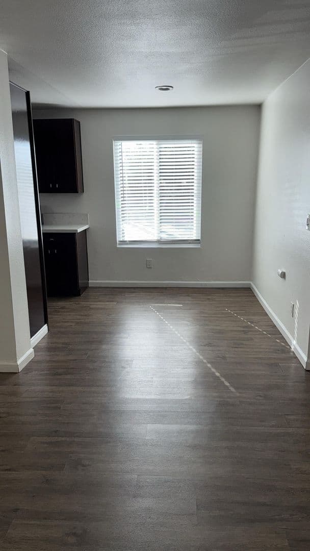 San Diego Apartment: 3470 Monroe Ave