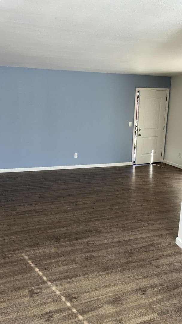 San Diego Apartment: 3470 Monroe Ave