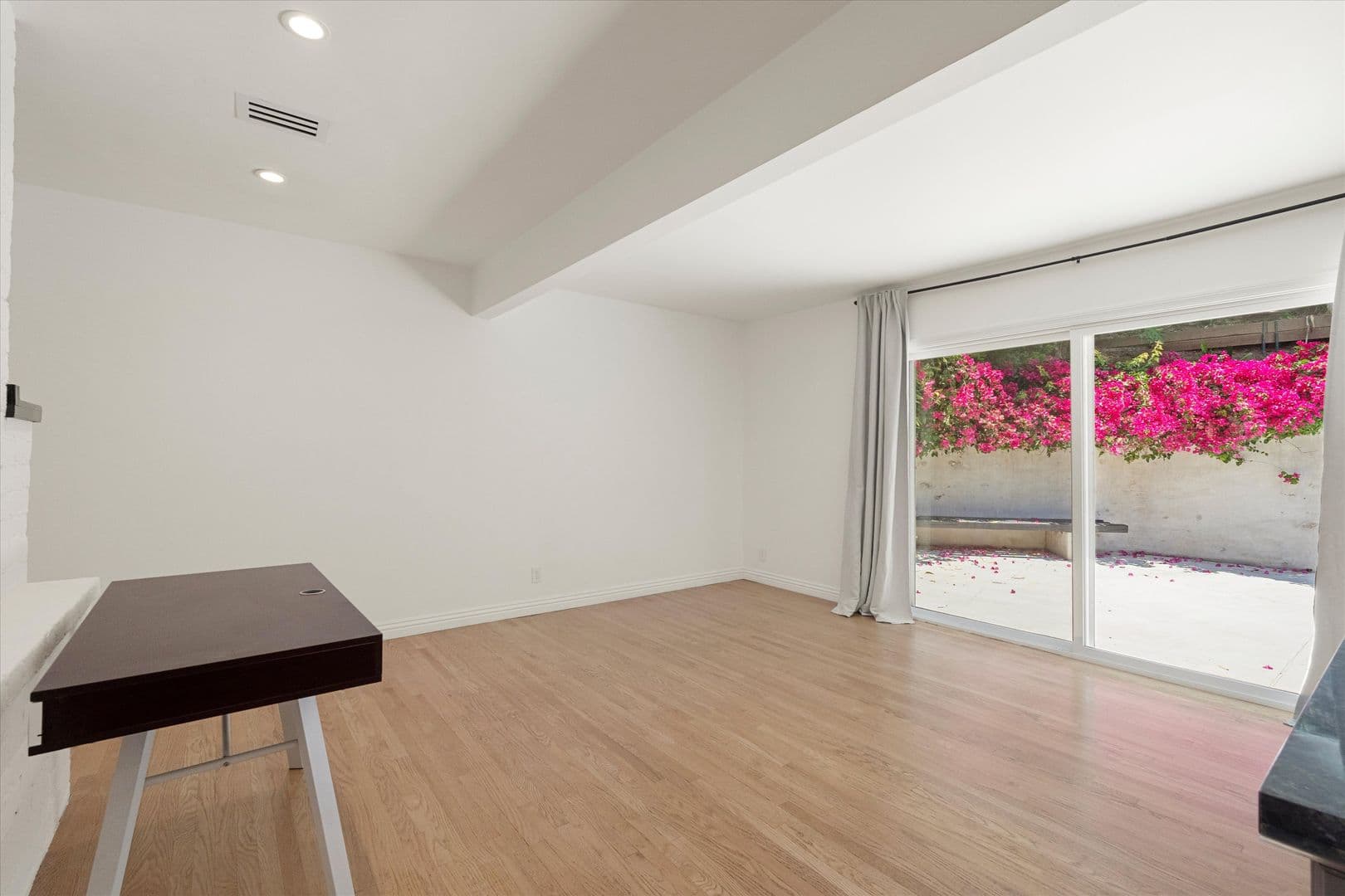 Glendale House: 2714 Hollister Terrace