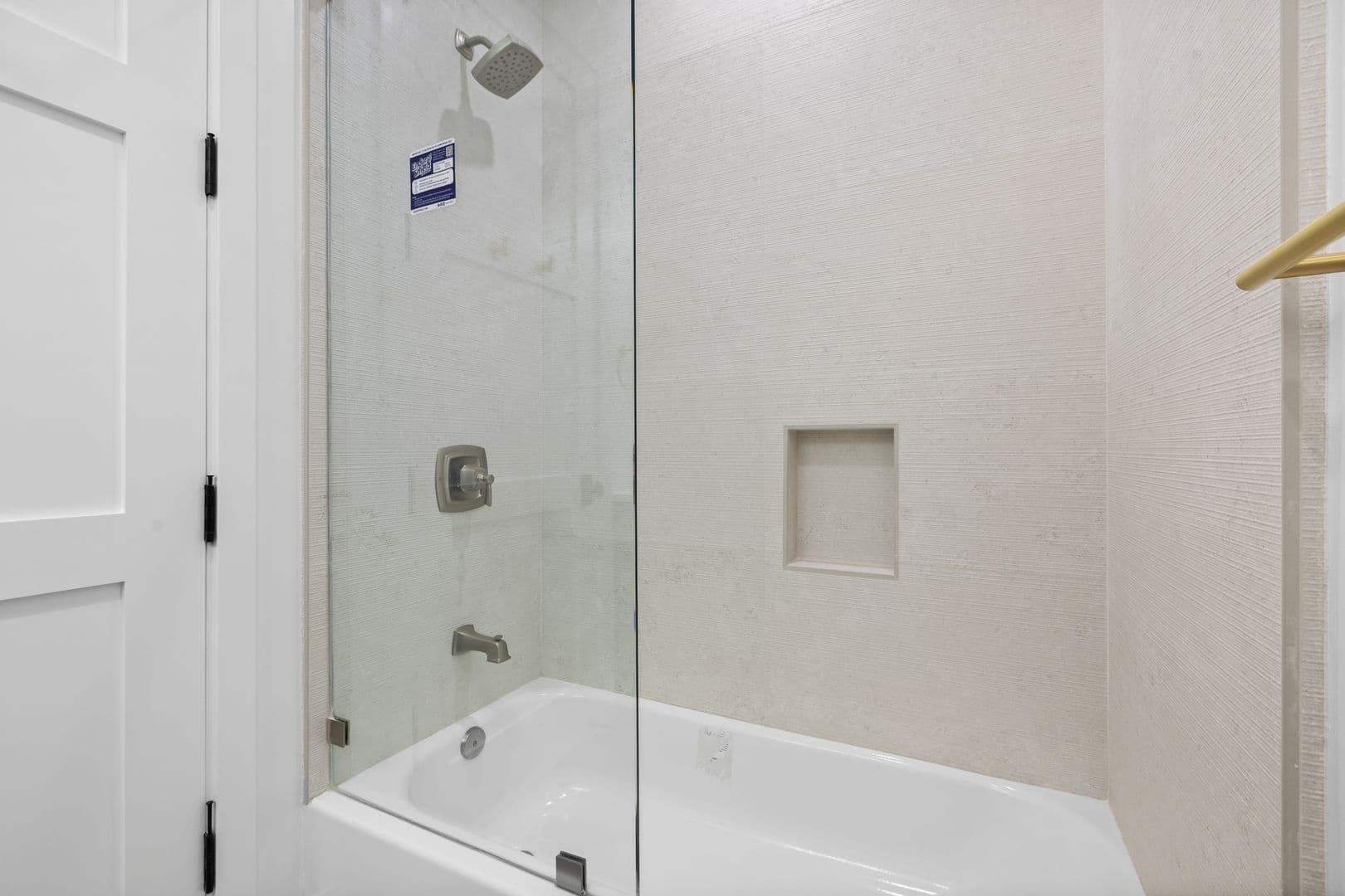 Los Angeles Condo: 341 N Genesee Ave