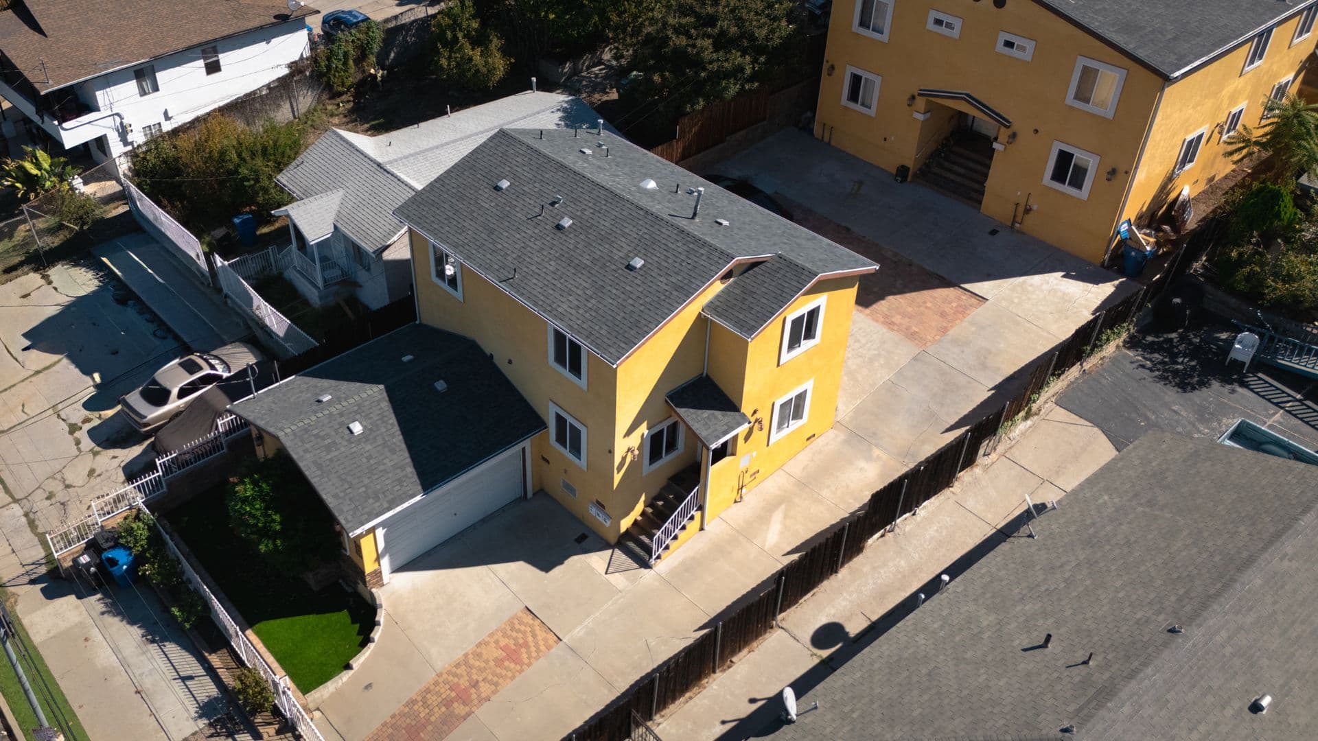 Los Angeles Condo: 1530 N Soto St