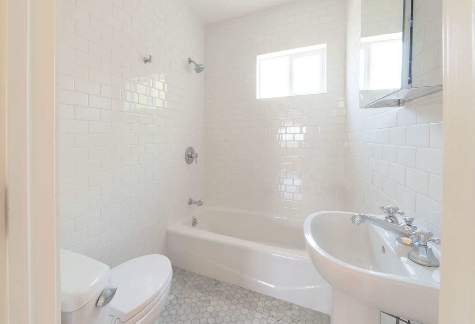 Los Angeles Condo: 2215 Elsinore St.