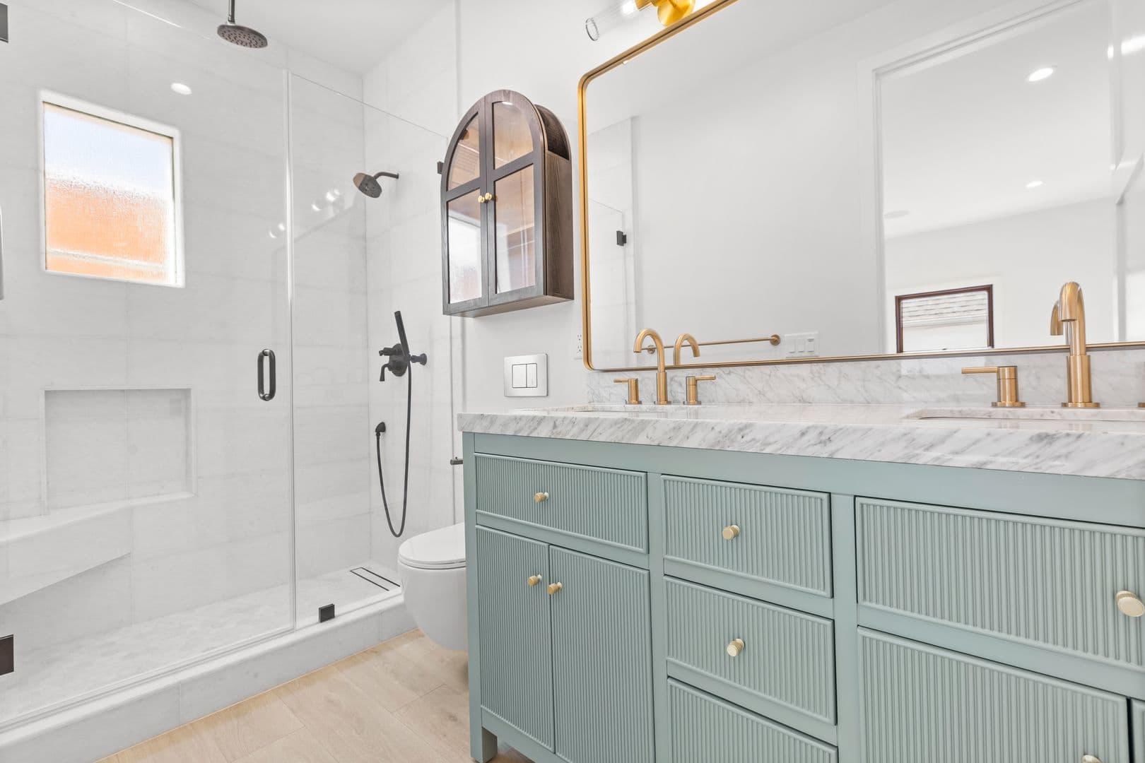 Los Angeles Condo: 341 N Genesee Ave