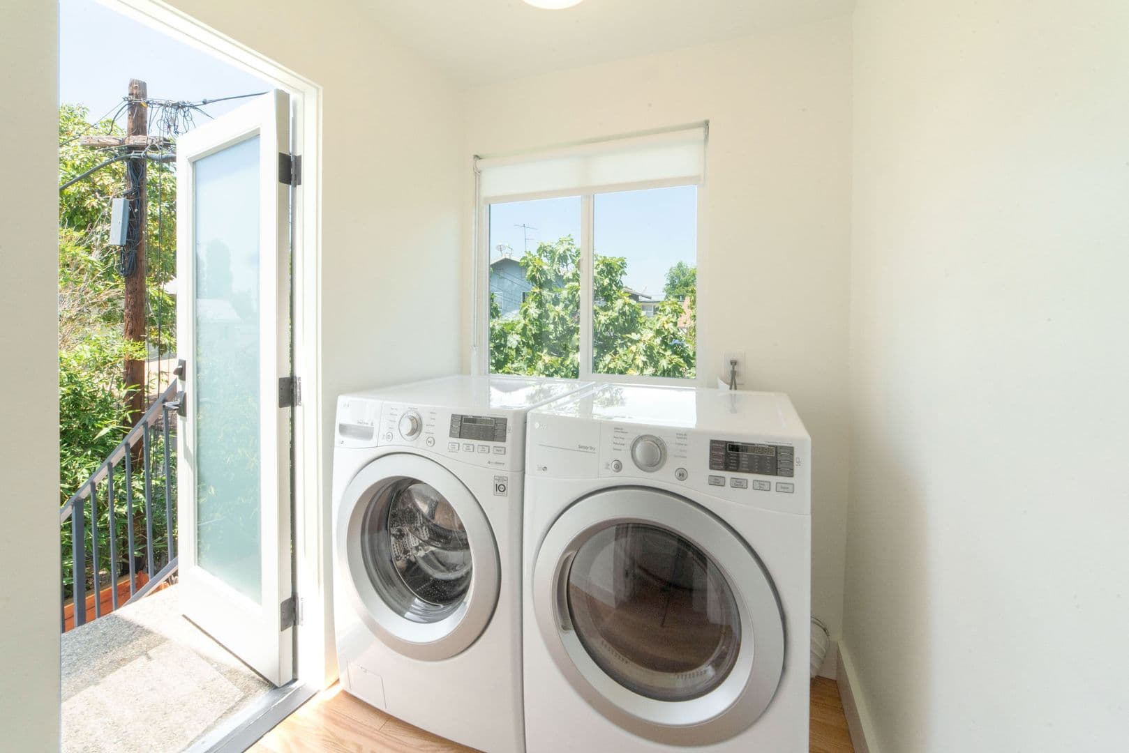 Los Angeles Condo: 2215 Elsinore St.