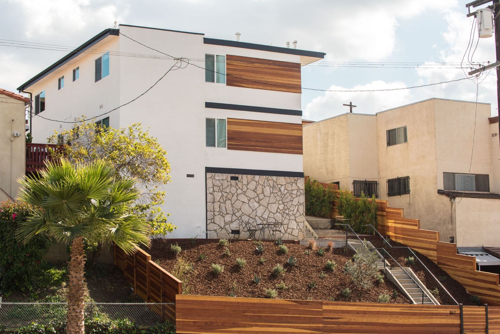 Los Angeles Apartment: 1167 Bellevue Ave.