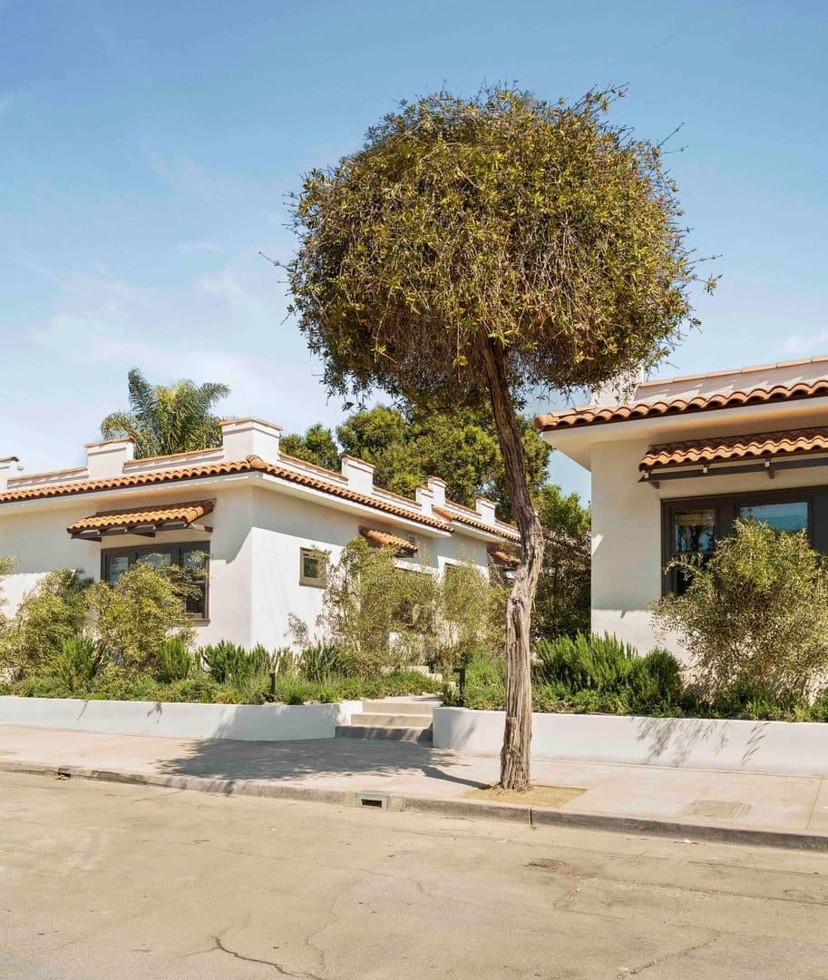 Santa Monica Condo: 2545 2nd St.