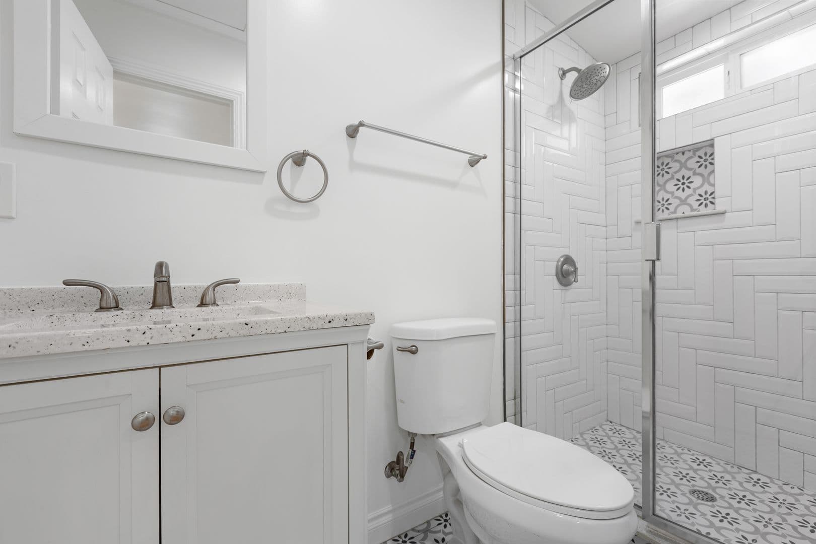 Los Angeles Condo: 2641 Riverside Terrace