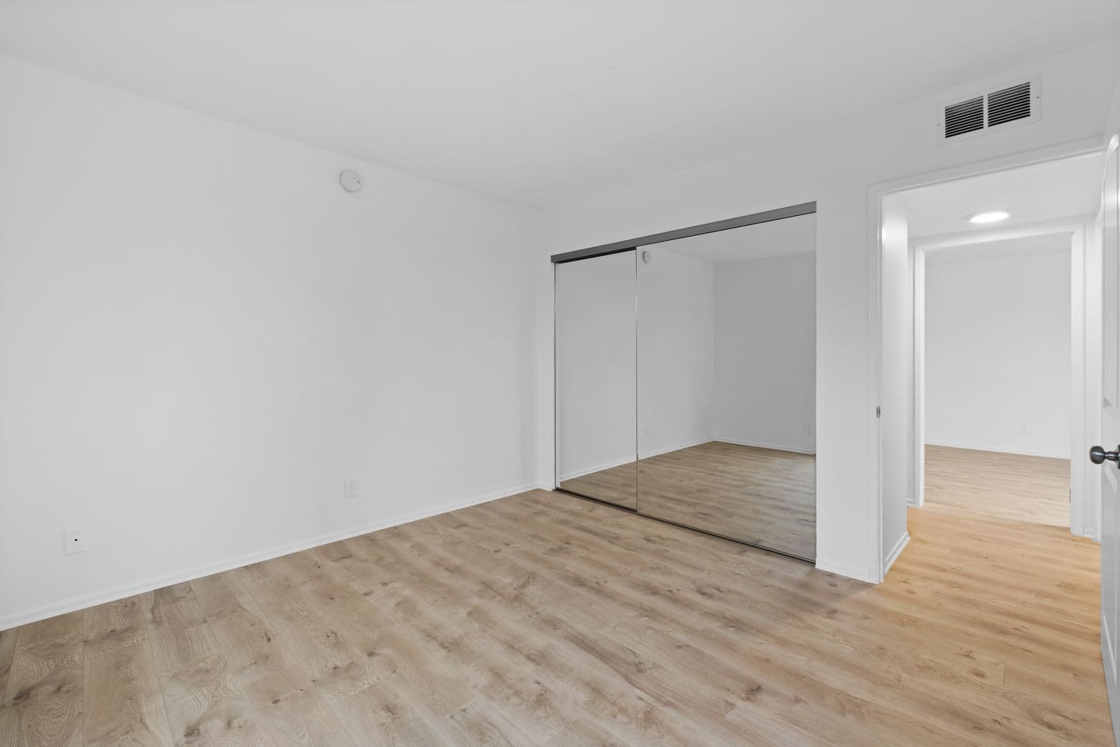 Valley Village Apartment: 5401 Rhodes Ave