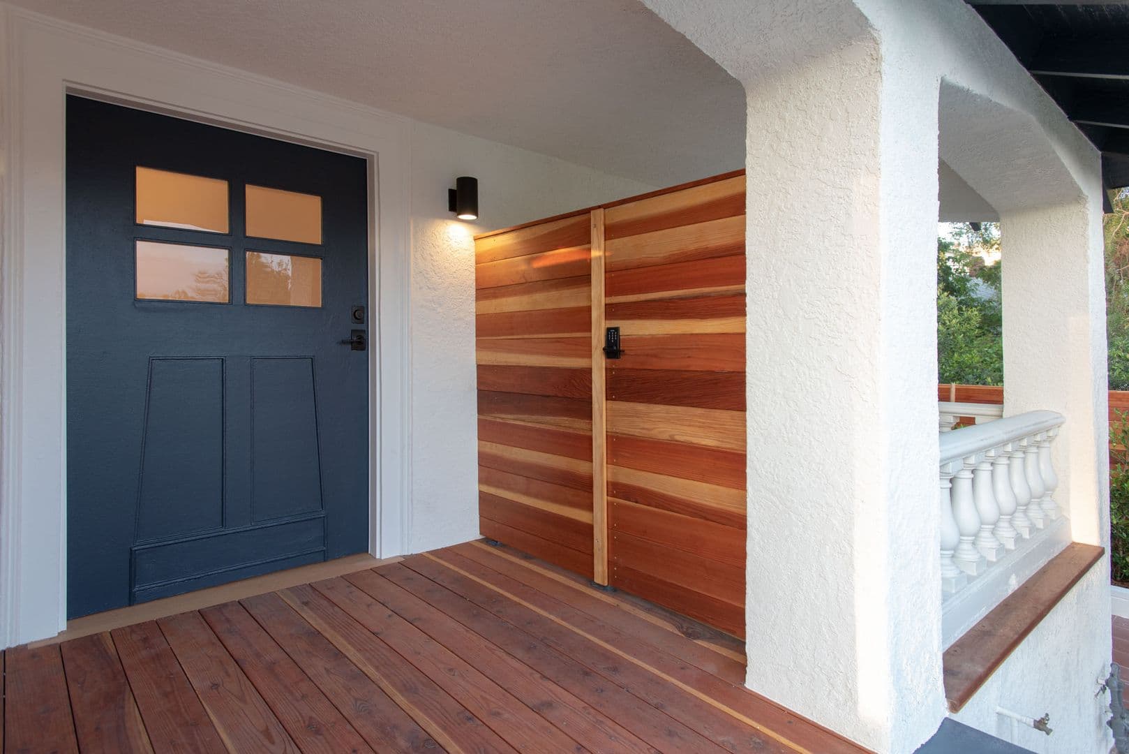Los Angeles Condo: 2215 Elsinore St.