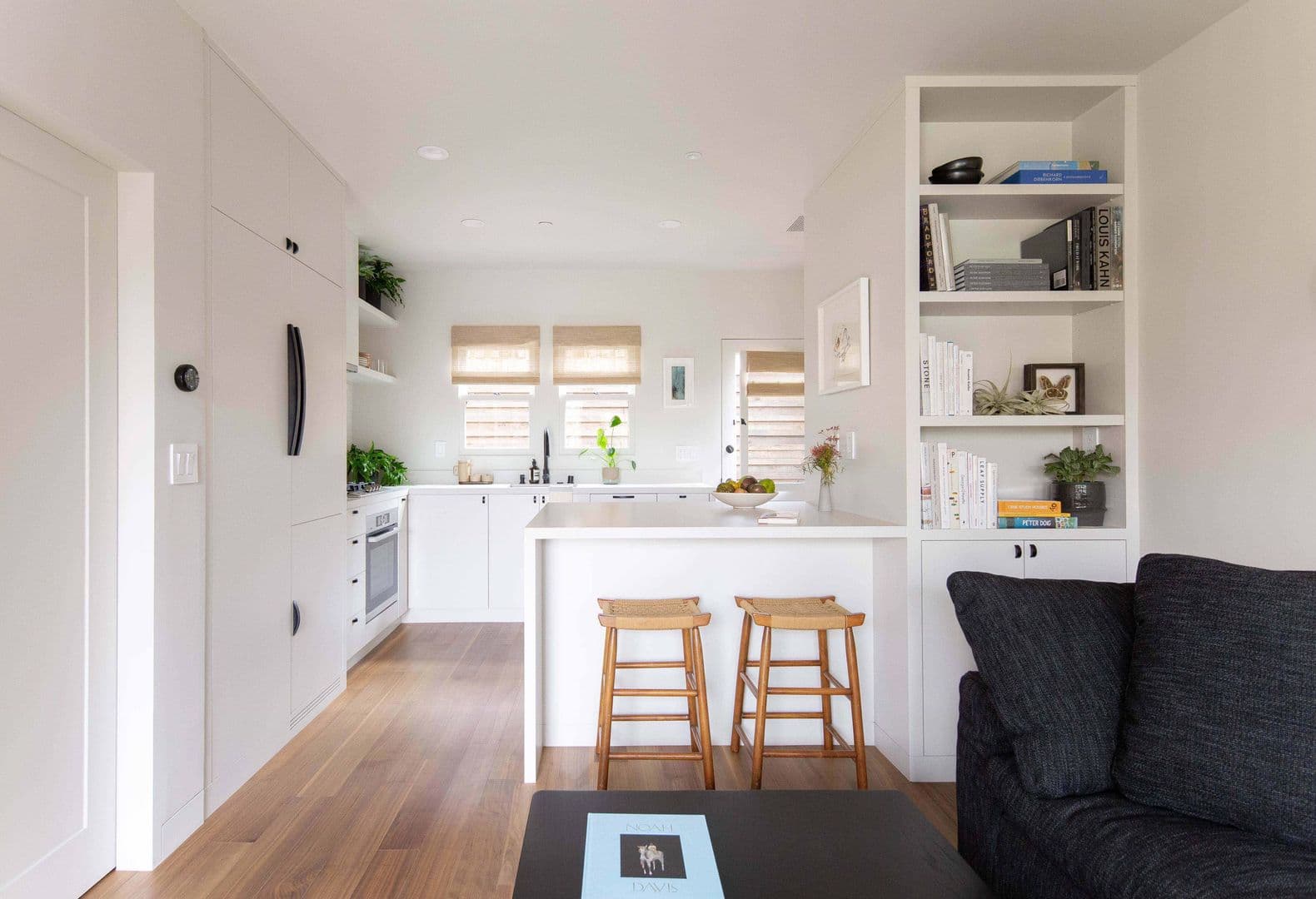 Santa Monica Condo: 2545 2nd St.