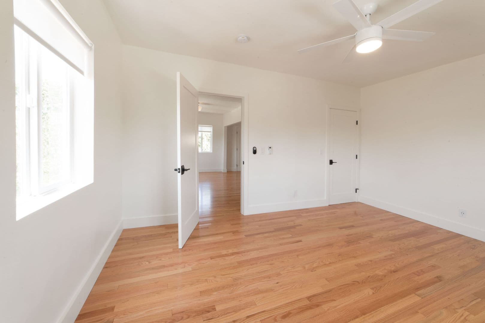 Los Angeles Condo: 2215 Elsinore St.